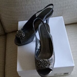 Karen Scott Elegant Sliver Slingback Heels